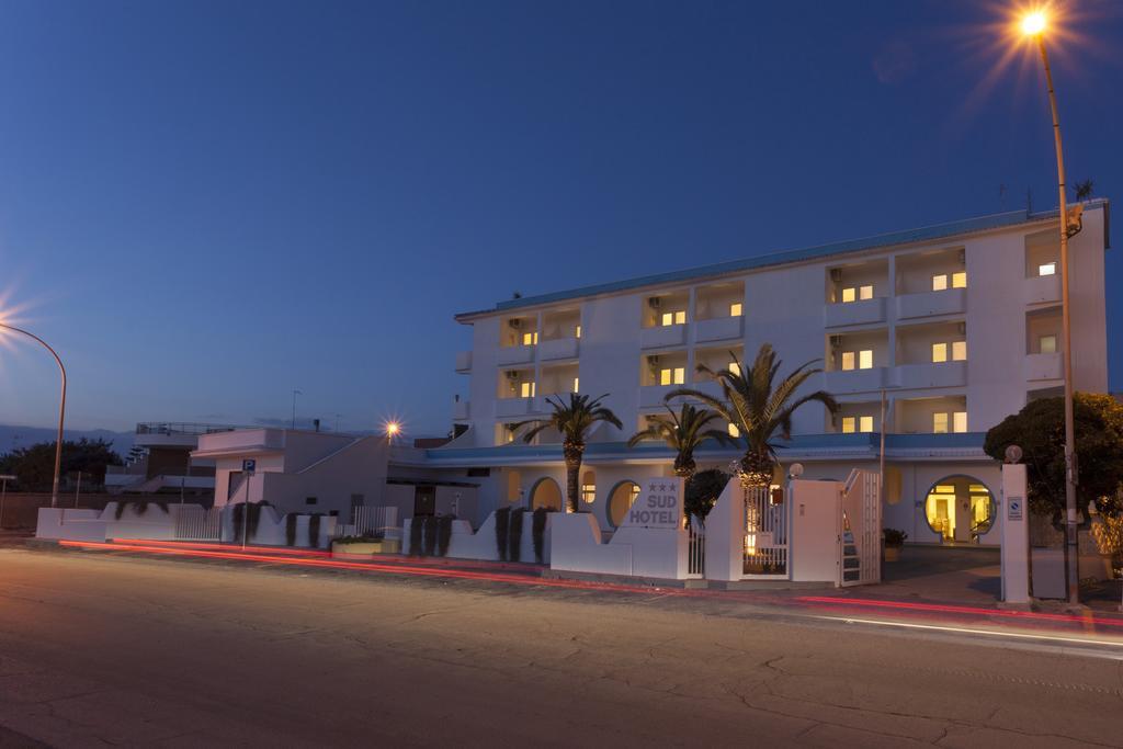 Sud Beach Hotel Fronte Mare By Ria Hotels Marina Di Pulsano Rum bild